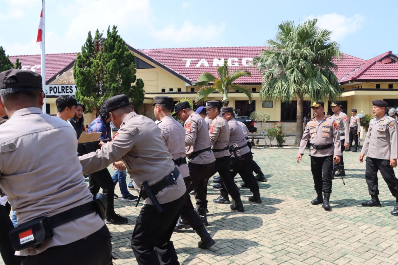 Kapolres Tanggamus Pimpin Simulasi Penanganan Unjuk Rasa Jelang May Day